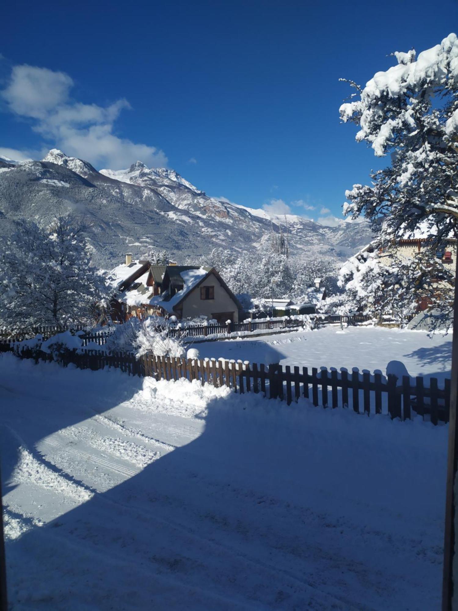 Apartmán Cozy Mini House With Beautiful Views Eygliers Exteriér fotografie